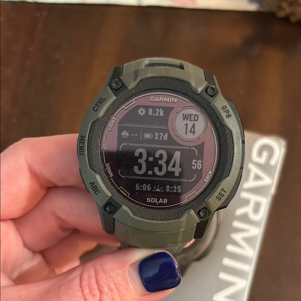 Garmin Instinct 2X Solar Smartwatch - Green - Picture 2 of 5